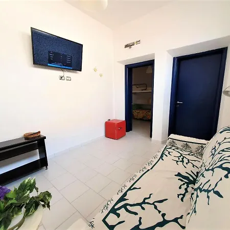 Πανσιόν Casa Cynda Follonica