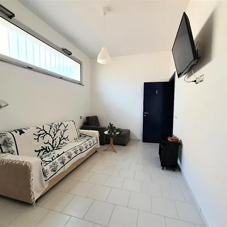 Casa Cynda Πανσιόν Follonica
